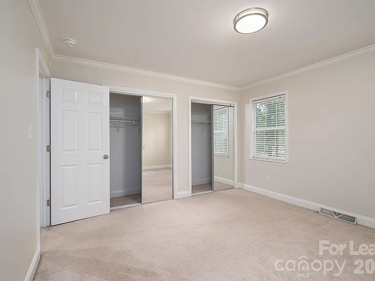 100 Cabell Way — Photo 17