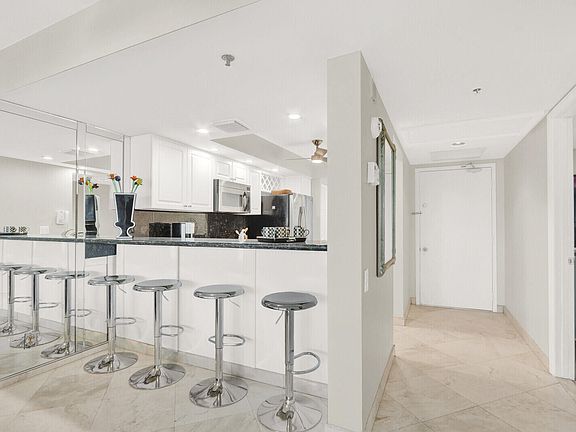 5th image of 2687 N Ocean Boulevard #G-306