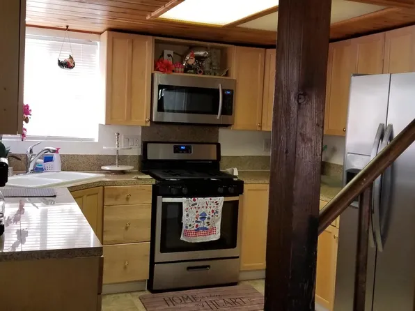 2368 Pine Dr, Arrowbear Lake, CA 92382