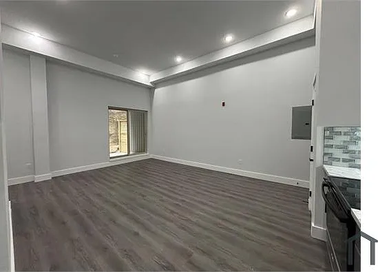 675 N 41st St #1 — Photo 2