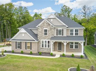 2865 Galway Dr, Brunswick, OH 44212