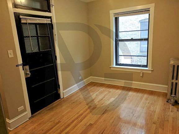 3rd image of 2100 W Ainslie St #21062S