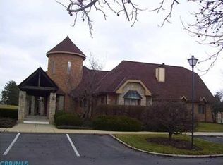 2229 Hedgerow Rd #2229D, Columbus, OH 43220