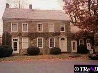 2 Meetinghouse Sq, Fallsington, PA 19054