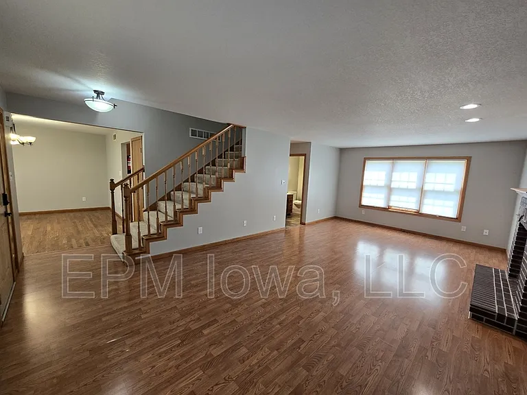 4710 Donald Dr — Photo 6