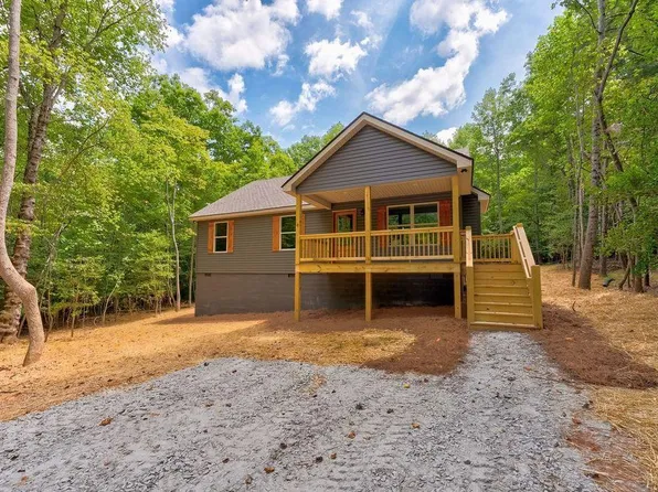 705 Villa Dr, Ellijay, GA 30540