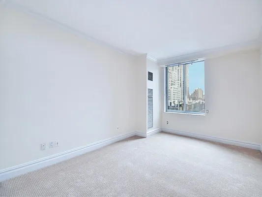 Sold by Sotheby's International Realty | media 7