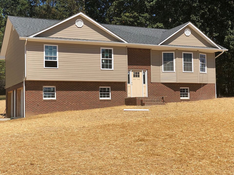 1st image of 223 Lauren Dr