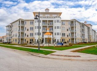 50 Lakebreeze Dr #403, Clarington, ON L1B 0V9
