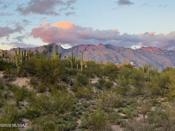 3961 E San Simeon Dr, Tucson, AZ 85718