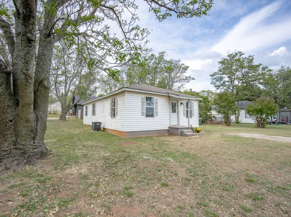 119 S Harrison Ave, Blanchard, OK 73010