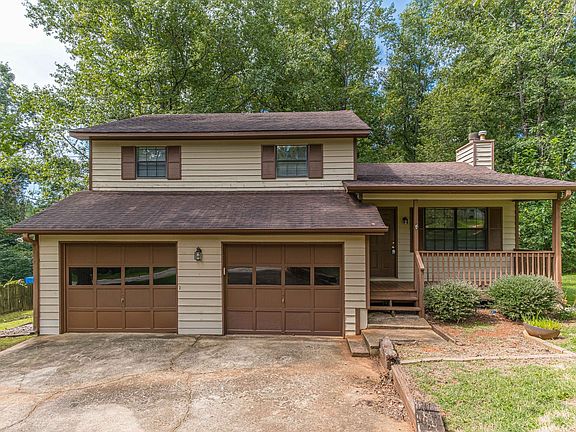 5-web-or-mls-Kings Hill Ct-35_09072023