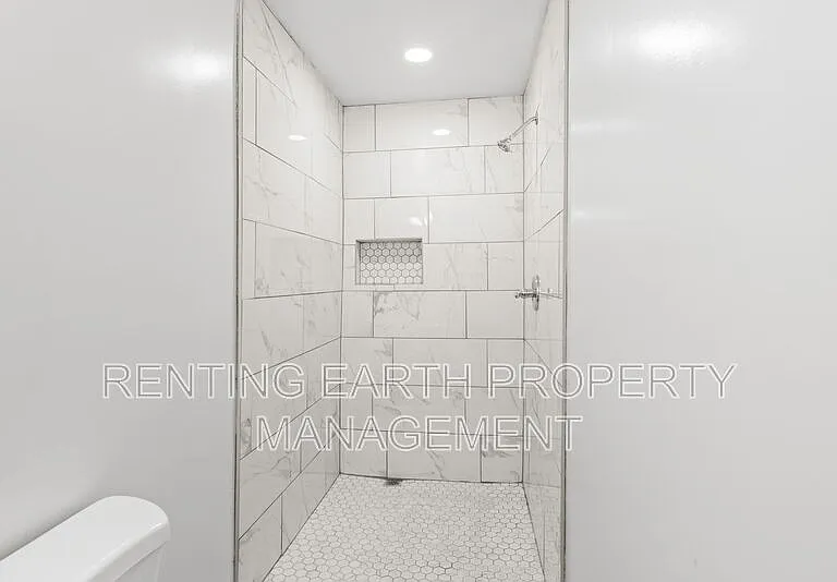 1724 26th St SW — Photo 18