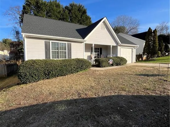 129 Westmont Dr, Winston Salem, NC 27104
