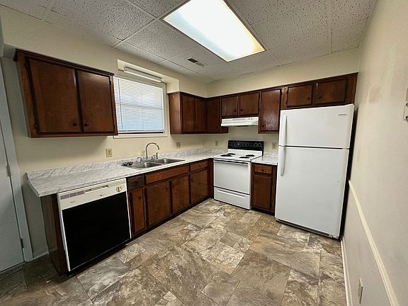 5th image of 3606 Kelly Cir #3606-F