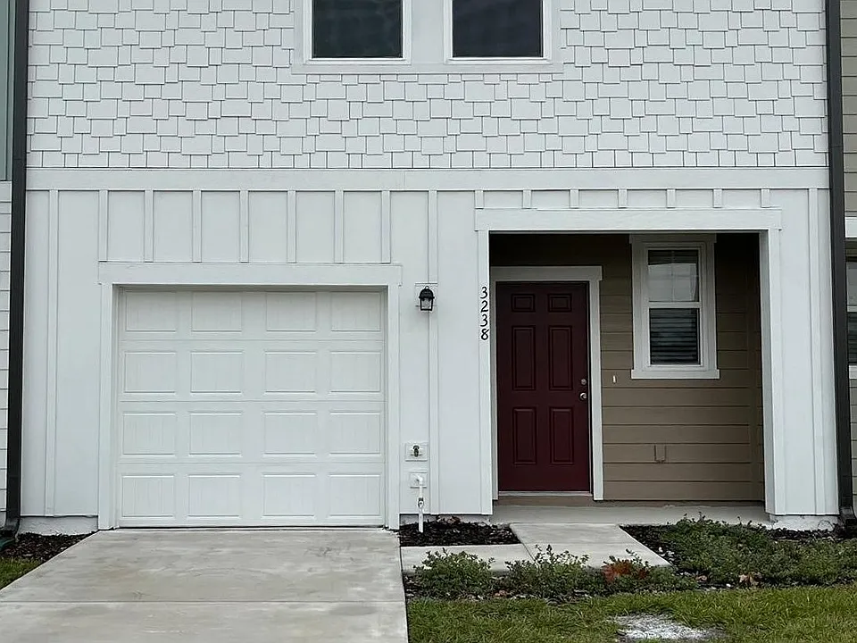 3238 Vesara Dr