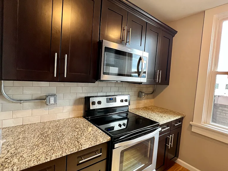 94 S Main St #404 — Photo 7