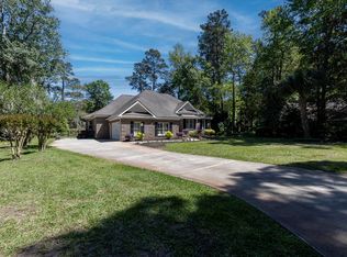133 Old Augusta Dr, Pawleys Island, SC 29585