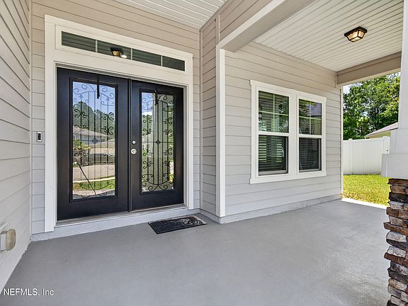 3rd image of 2723 DAYLILY Lane