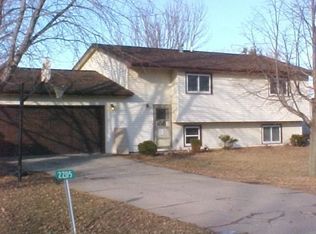 2205 228th Pl, Ames, IA 50014