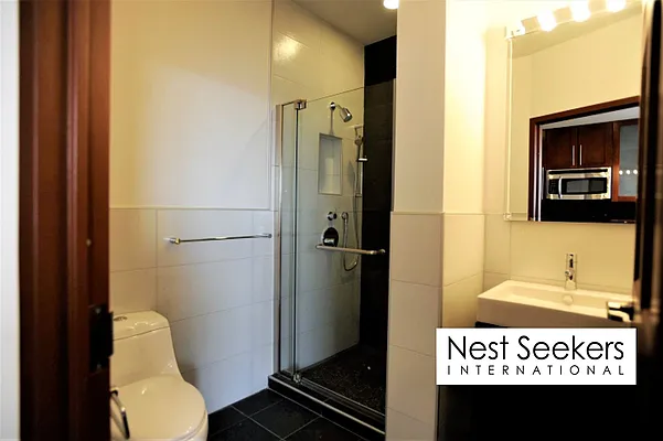 Rented by Nest Seekers International | media 12
