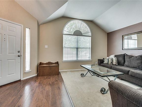 3rd image of 2029 Clear Creek Dr