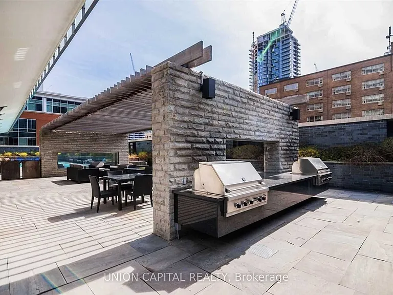 33 Charles St E #2807 — Photo 20