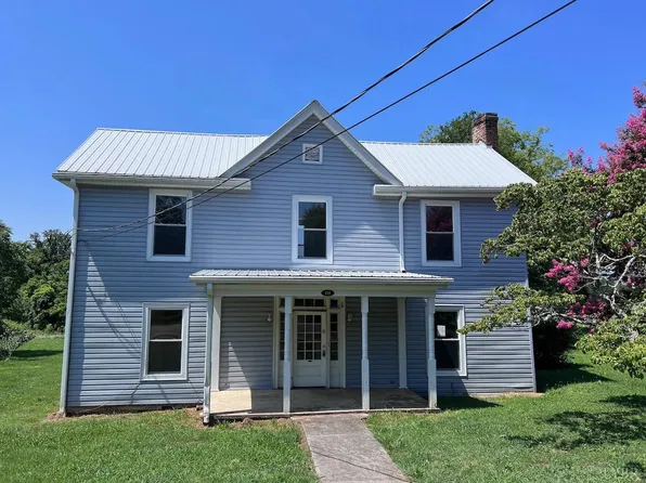 215 Church St, Pamplin, VA 23958