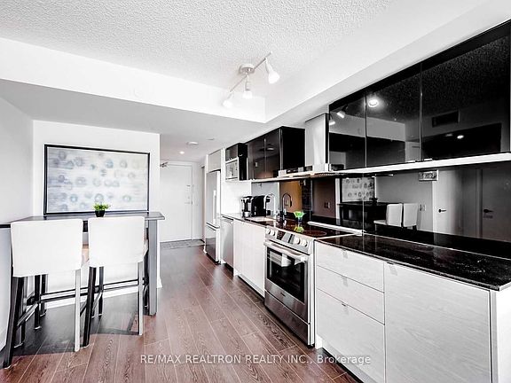 3rd image of 72 Esther Shiner Blvd #2010