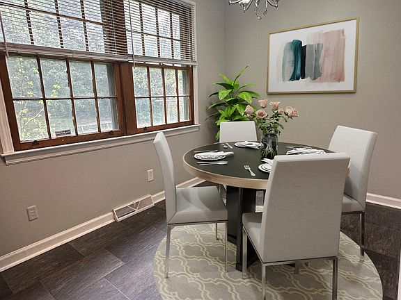 5th image of 2665 Orchid Ave