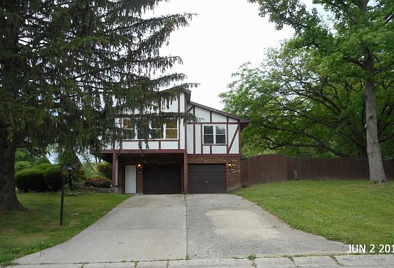 2nd image of 2391 Clubside Dr