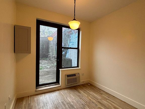 4th image of 181 Troutman St #1D