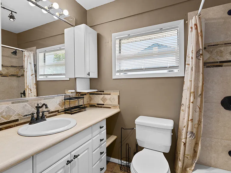 Bathroom #2
