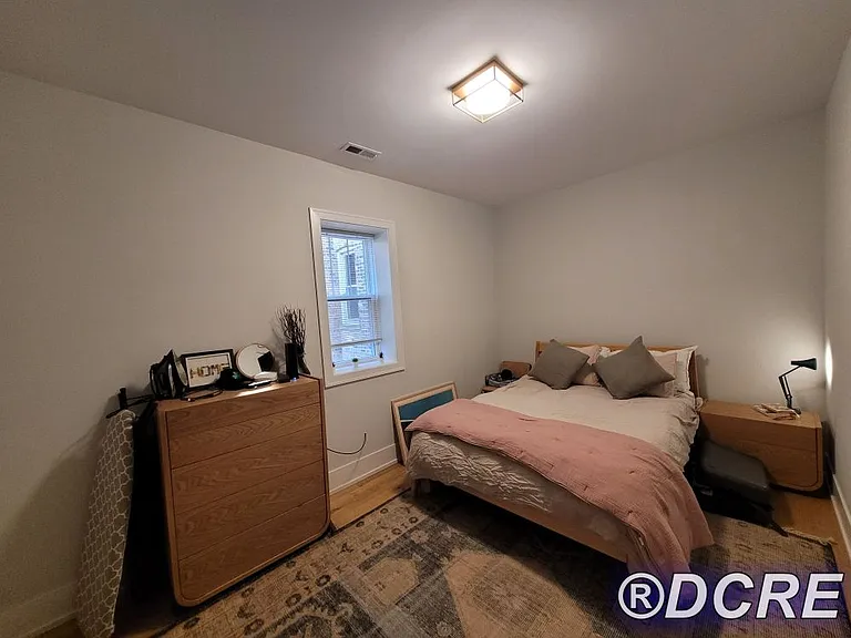 1318 W Winnemac Ave #3E — Photo 12