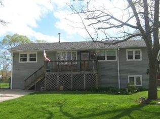 39349 N Geneva Ln, Beach Park, IL 60099
