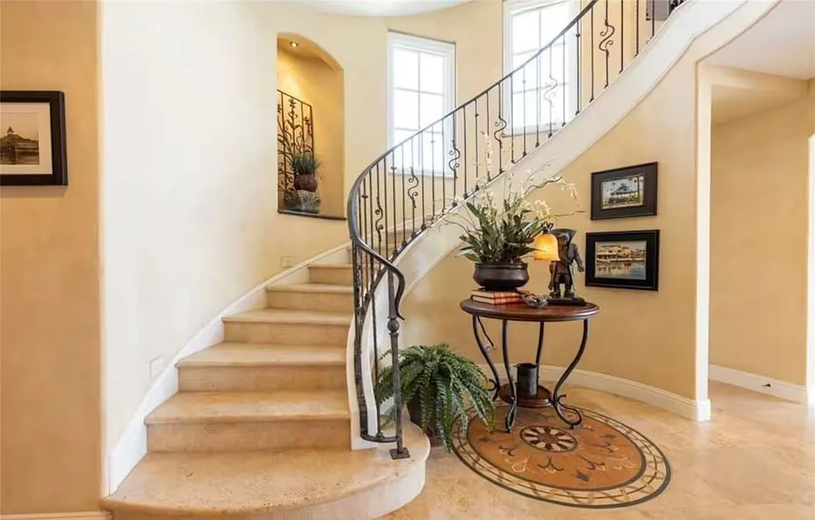 900 East Balboa Boulevard - . — Photo 4