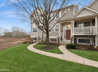 1013 Manchester Cir, Grayslake, IL 60030