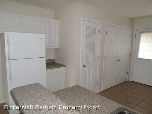 4th image of 6216 Crystal Dr APT B