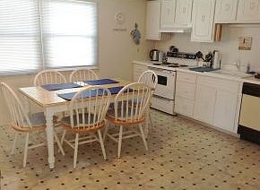 4th image of 107 Coral St