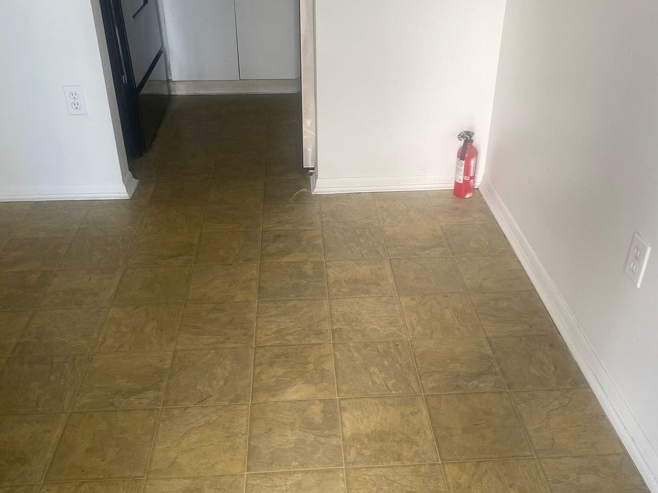 1st image of 1401 New York Ave APT 4