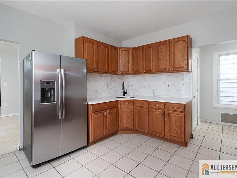 264 Seaman St #2 — Photo 13