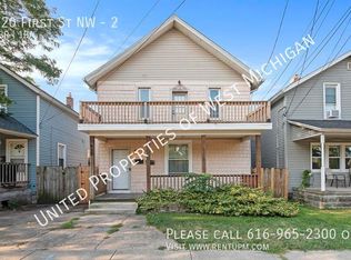 820 1st St NW #2, Grand Rapids, MI 49504