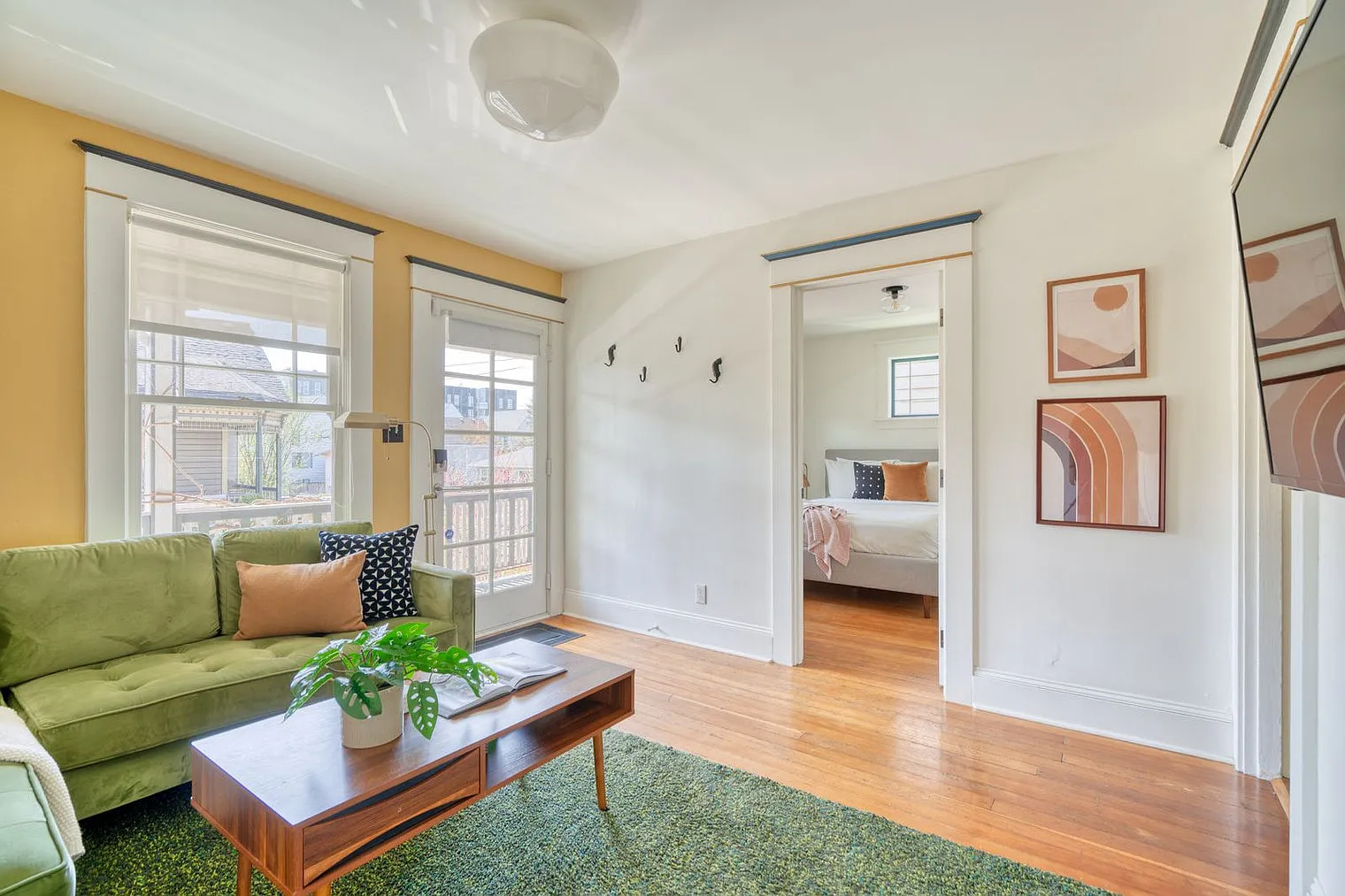 2 bed, 2.0 bath, 1216 sqft, $5,670 — Photo 1