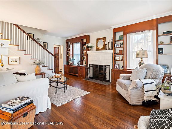 3rd image of 26 Park Avenue