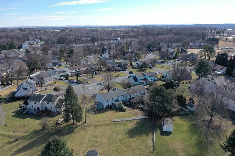 14 Lakeview Pl, Lititz, PA 17543 Zillow