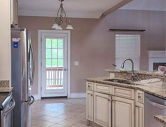 5th image of 1821 Holly Oak Ln