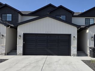 3037 Malakai Ct, Ammon, ID 83406