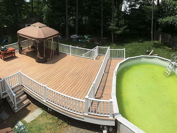 New composite deck, vinyl