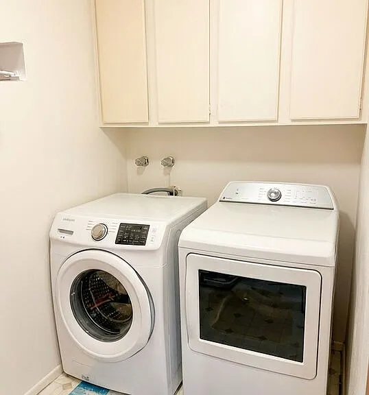 750 S Bundy Dr #203 — Photo 22