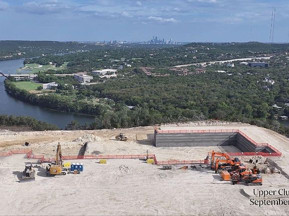 2nd image of Lakefront Dr #2